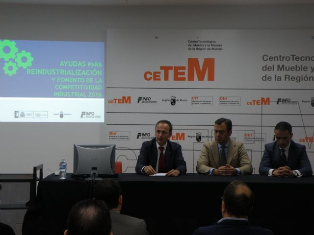 El alcalde de Yecla participa en la jornada ayudas para reindustrialización - 2, Foto 2