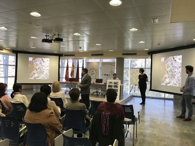 El Ayuntamiento creará el Parque de la Mujer, un lugar de 5.500 m2 que contará con diferentes espacios lúdicos  deportivos y en el que se plantarán 300 ejemplares de flora - 2, Foto 2