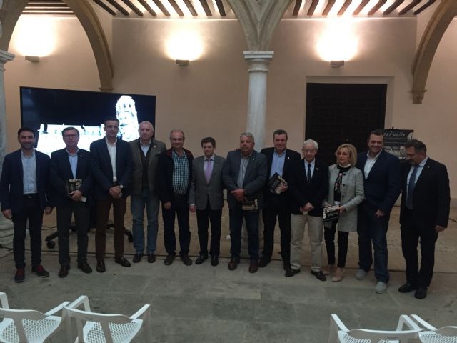 La Colegiata de San Patricio será el escenario  de un espectáculo de vídeo, sonido y luz sobre Semana Santa sin precedentes en la Región de Murcia - 1, Foto 1