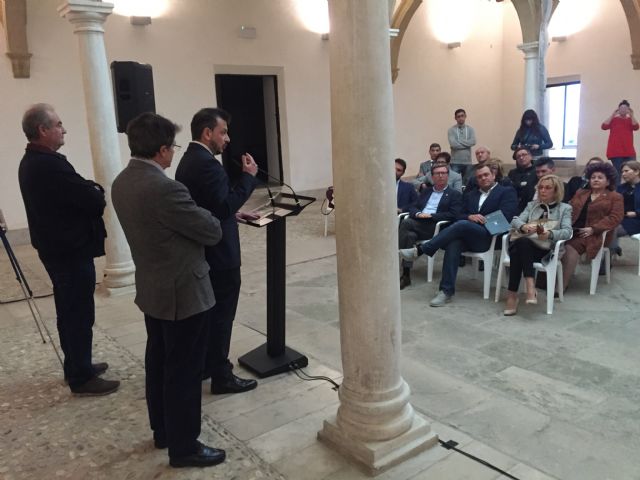 La Colegiata de San Patricio será el escenario  de un espectáculo de vídeo, sonido y luz sobre Semana Santa sin precedentes en la Región de Murcia - 2, Foto 2