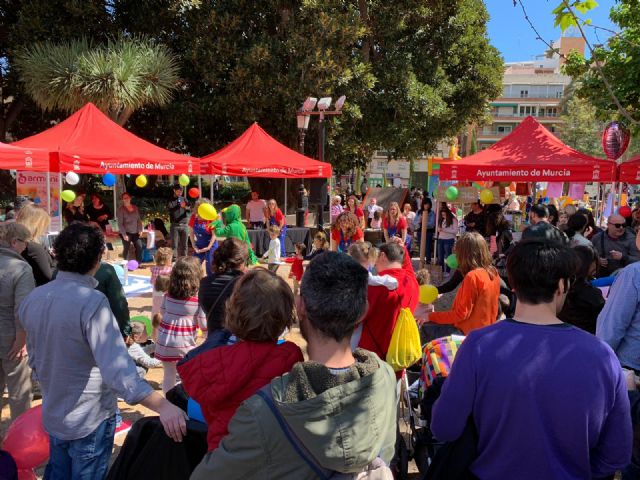 El jardín de Floridablanca acoge la III Feria de Primavera de la asociación de comerciantes de El Carmen - 2, Foto 2