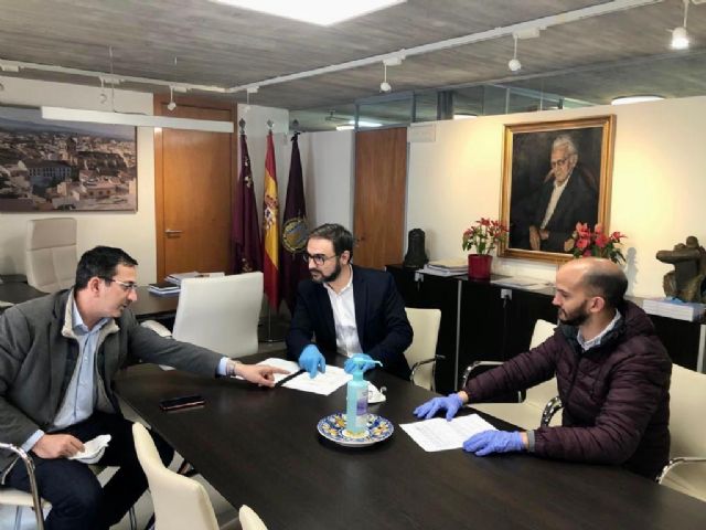 Hasta el momento la cuenta solidaria ha recibido 36.165 euros para la compra de material sanitario, equipos de protección y alimentos para personas en situación de vulnerabilidad - 1, Foto 1