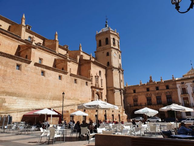 El municipio de Lorca despidió el mes de marzo con 41 desempleados menos - 1, Foto 1