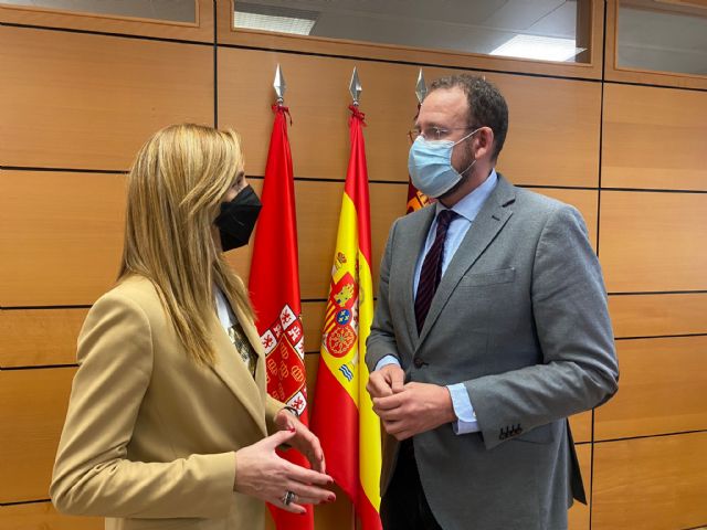 Los socialistas ahogan con impuestos a los murcianos con una desorbitada subida del precio de la luz y sin dar las ayudas aprobadas por el PP - 2, Foto 2