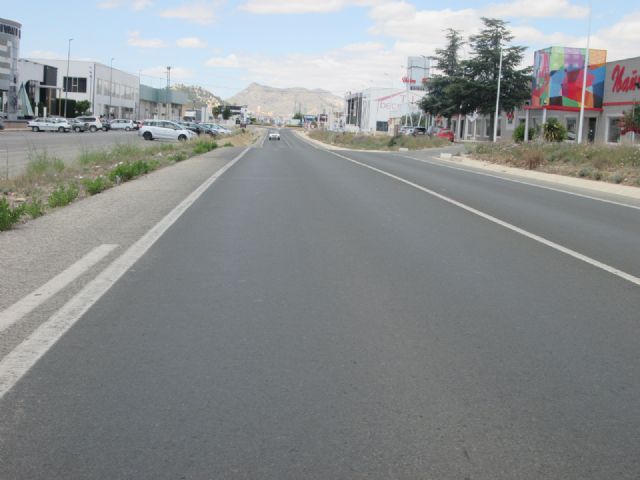 Fomento adjudica la redacción del proyecto del desdoblamiento de la carretera que une la variante de Yecla con la autovía A-33 - 1, Foto 1