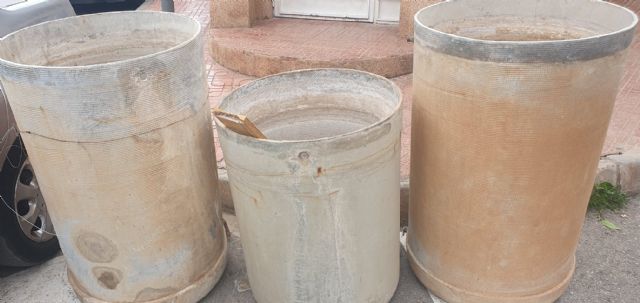 La concejalía de Limpieza denuncia el abandono de depósitos de amianto en la calle - 3, Foto 3