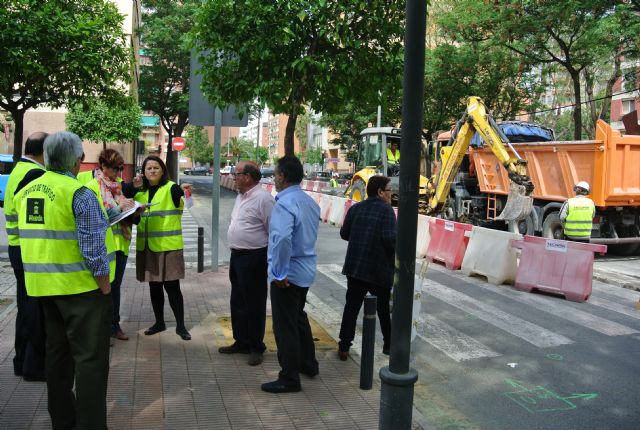 Comienzan las obras para incrementar la seguridad vial de conductores y peatones de la Calle Pablo VI - 1, Foto 1