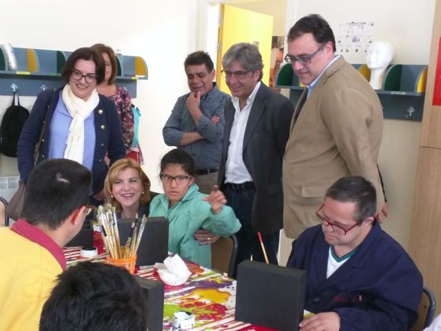Familia destina más de tres millones a la atención de 120 personas con discapacidad en Cieza - 1, Foto 1