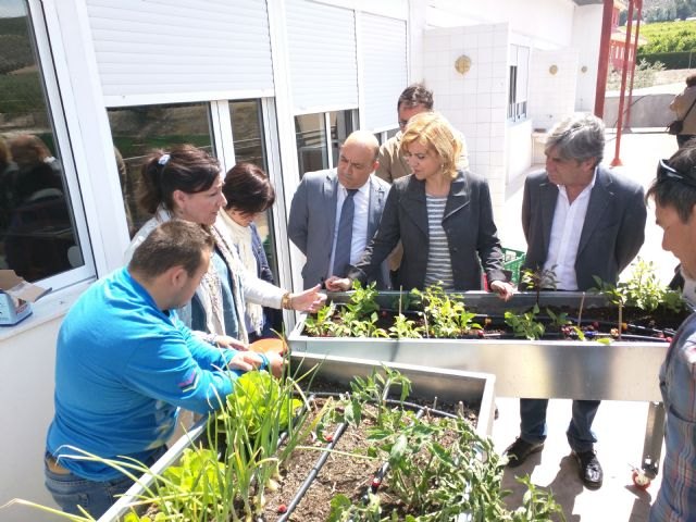 Familia destina más de tres millones a la atención de 120 personas con discapacidad en Cieza - 2, Foto 2