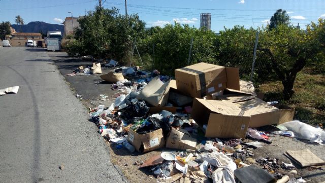 Ahora Murcia denuncia la acumulación permanente de basura y escombros en puente tocinos, a 300 metros del palacio de deportes - 4, Foto 4