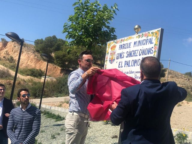 The name of Gins Snchez Cnovas "El Palomo" is given to the new green areas and children's playground built in the San Jos neighborhood, in compliance with the plenary agreement, Foto 4