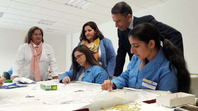 El desempleo se reduce en Lorca en abril en 223 personas, lo que constituye el mejor dato del mercado laboral de la última década - 1, Foto 1