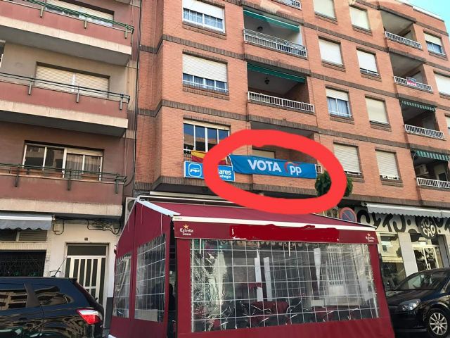 PSOE: La Junta Electoral de Zona ordena al PP la retirada de su pancarta, por incumplir la legislación electoral - 1, Foto 1