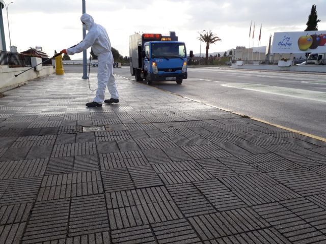 El Servicio de Limpieza Viaria ha utilizado más de un millón de litros de solución desinfectante durante el confinamiento - 2, Foto 2