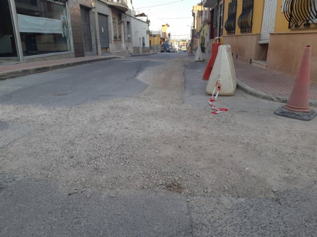 En los próximos días finalizarán las obras de renovación de la nueva tubería de saneamiento en las calles La Hoya y Luís Martínez González, Foto 3