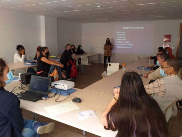 Charla sobre Sensibilización en Igualdad y Prevención de la Violencia de Género - 1, Foto 1