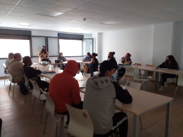 Charla sobre Sensibilización en Igualdad y Prevención de la Violencia de Género - 4, Foto 4