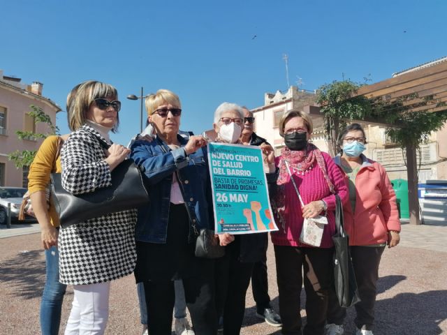 Concentración el día 26 de mayo para mostrar el hartazgo vecinal por la demora en la construcción del nuevo Centro de Salud del Barrio - 2, Foto 2
