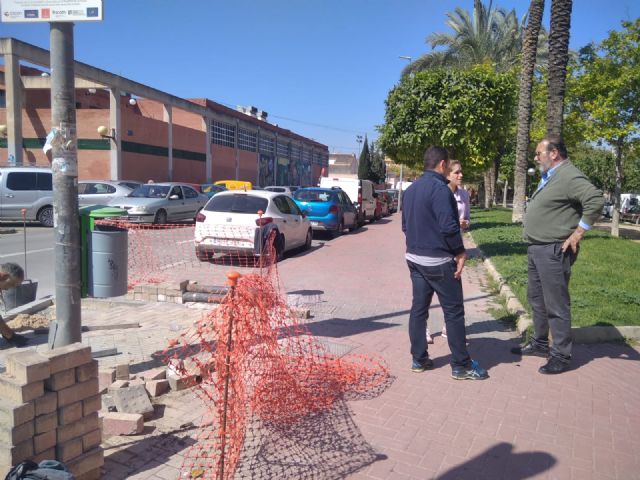 El Ayuntamiento invierte 254.000 euros en 5,4 kilómetros de nuevo carril bici segregado en Ronda Sur - 3, Foto 3