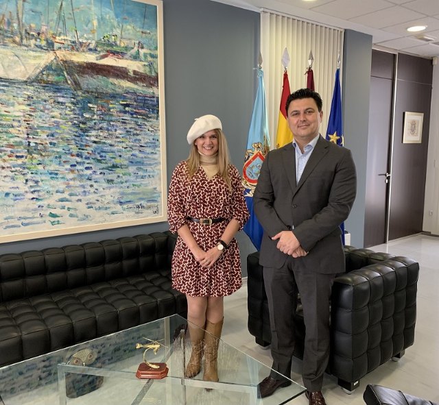 El alcalde José Miguel Luengo recibe a la maga, Magic Luna, finalista de Got Talent 2021 - 1, Foto 1