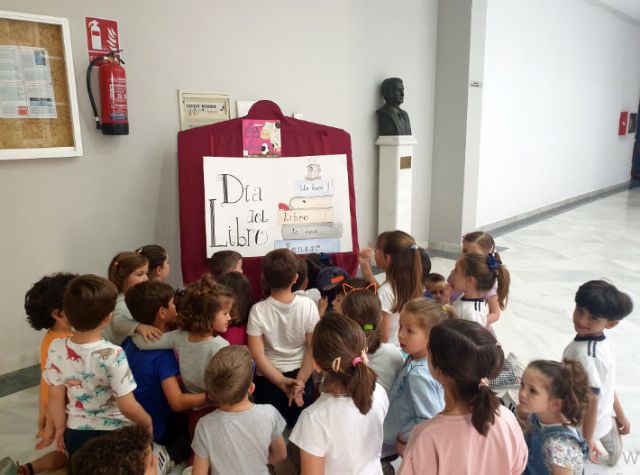 Para los más pequeños de Alcalá del Río, los Cuentacuentos y el Escape Book y la teatral literaria de “El tesoro de Barracuda” en el día del libro - 3, Foto 3