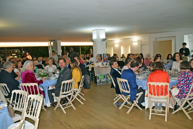 Gala benefica en Sevilla . Se celebró en Sevilla la primera gala benéfica de la Asociación «Capaz de ser» - 1, Foto 1