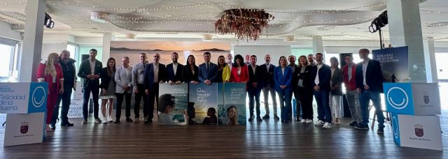 Campaña turística de verano Felicidad de la buena - 1, Foto 1