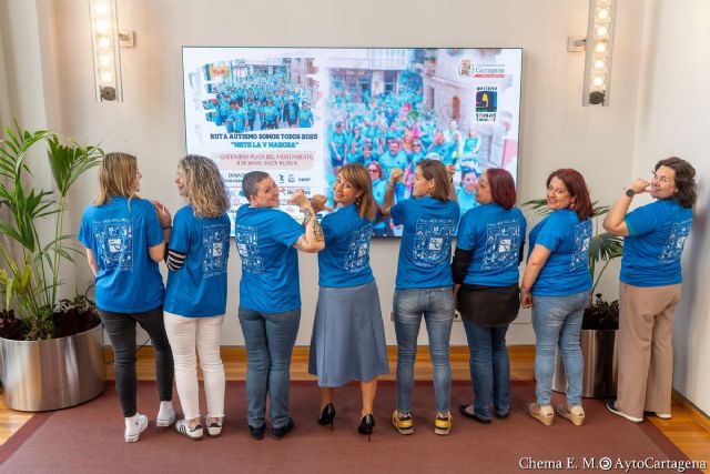 La marea azul de Autismo Somos Todos recorre este domingo Cartagena con su ruta solidaria - 1, Foto 1