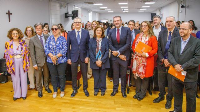 Expertos aseguran en la UCAM que es necesario reforzar los servicios de salud mental en los centros educativos - 1, Foto 1