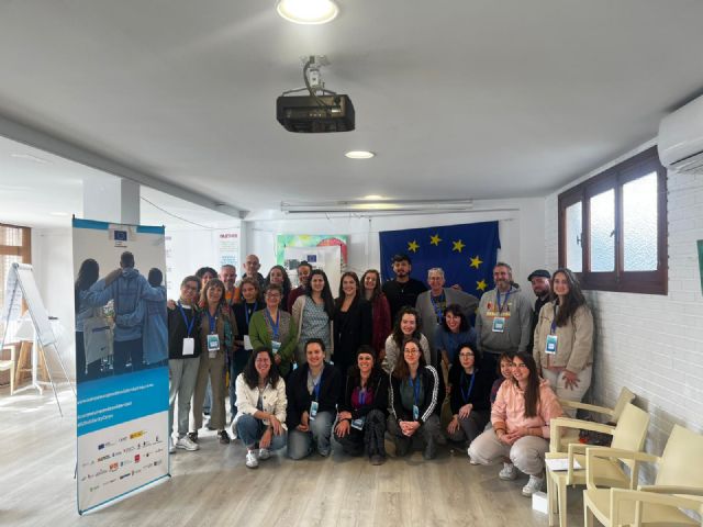 La Región recibe a 24 trabajadores juveniles de toda España que se forman en promocionar la salud mental en el voluntariado - 1, Foto 1