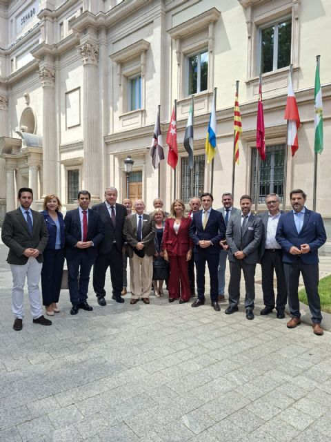 El Gobierno regional exige en el Senado seguridad jurídica en la gestión del litoral ante la incertidumbre que generan los deslindes - 3, Foto 3