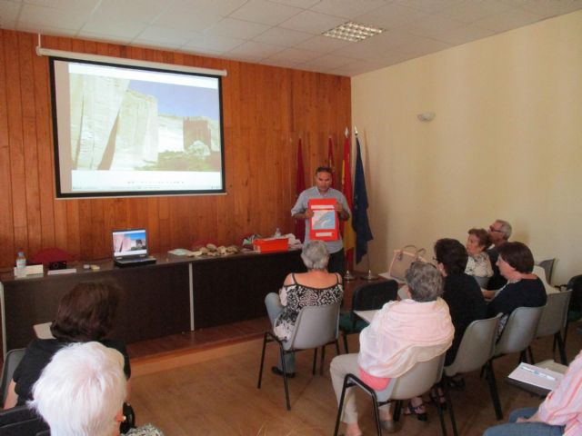 Los mayores descubren el patrimonio paleontológico de Cartagena - 1, Foto 1