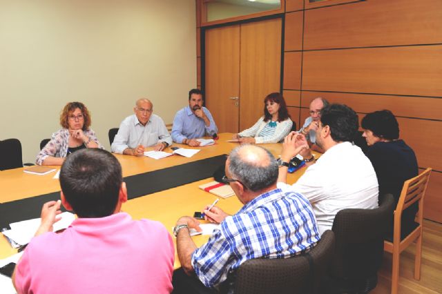 Los sindicatos con representación en el  Ayuntamiento de Murcia se reúnen con los grupos municipales - 1, Foto 1
