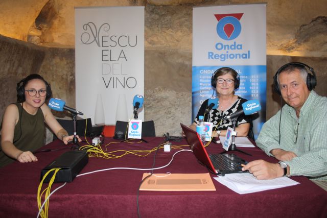 Onda Regional emite en directo desde la Escuela del Vino - 2, Foto 2