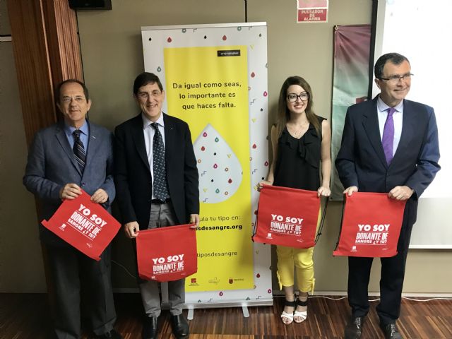 Animan a donar sangre para hacer frente a la demanda de los hospitales murcianos en verano - 1, Foto 1