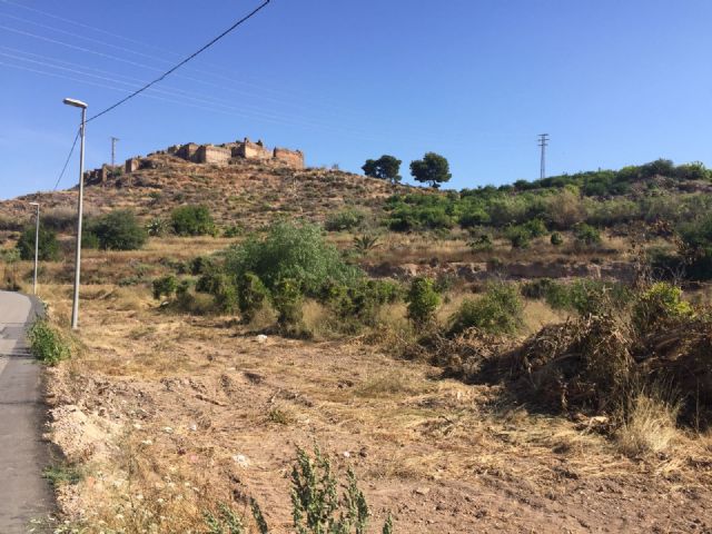 Cs reclama la paralización de las obras ilegales realizadas por el pedáneo del PP en el entorno histórico protegido de Monteagudo - 2, Foto 2