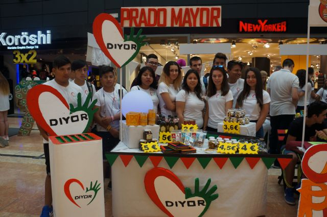 Alumnos del IES Prado Mayor participan en el 8º Minimarket de la Región de Murcia, Foto 2