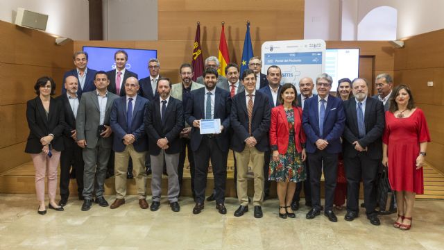 López Miras presenta una aplicación para móvil del SMS que permite al paciente contactar telemáticamente con su médico de cabecera - 3, Foto 3