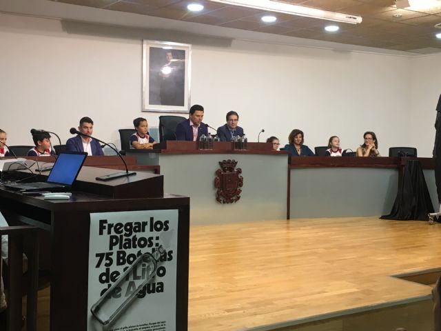 Hidrogea conciencia a los usuarios  sobre El valor del agua con una campaña de ahorro en el consumo doméstico - 1, Foto 1