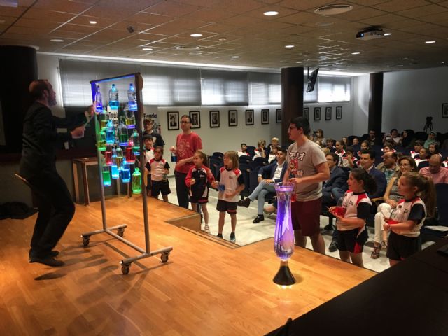 Hidrogea conciencia a los usuarios  sobre El valor del agua con una campaña de ahorro en el consumo doméstico - 4, Foto 4