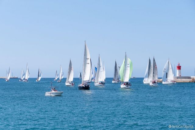 30 veleros navegan rumbo a Ibiza - 1, Foto 1