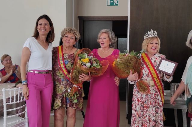 Ángela Campoy es elegida Ama de Casa del Año - 1, Foto 1