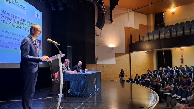 Más de 300 alumnos y profesores participan en un programa del CSIC para llevar las experiencias científicas a las aulas - 2, Foto 2