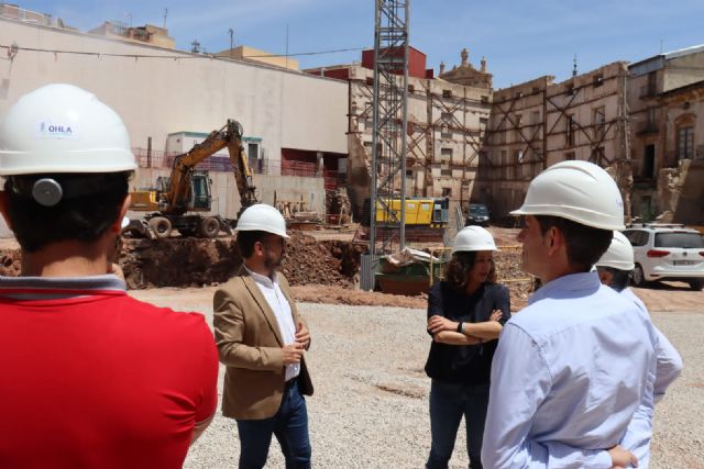 El alcalde de Lorca en funciones visita, junto a un representante del Ministerio, las obras de construcción del Palacio de Justicia que avanzan a buen ritmo - 1, Foto 1