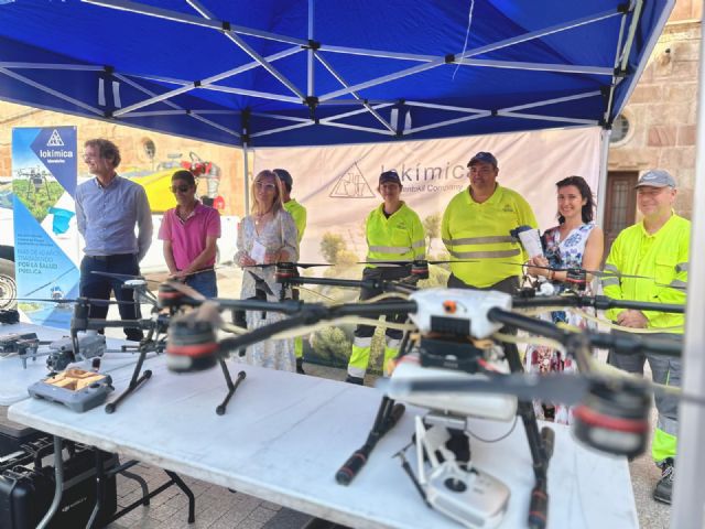 El Ayuntamiento de Lorca intensifica su lucha contra las plagas urbanas con tratamientos específicos y el uso de un dron - 3, Foto 3