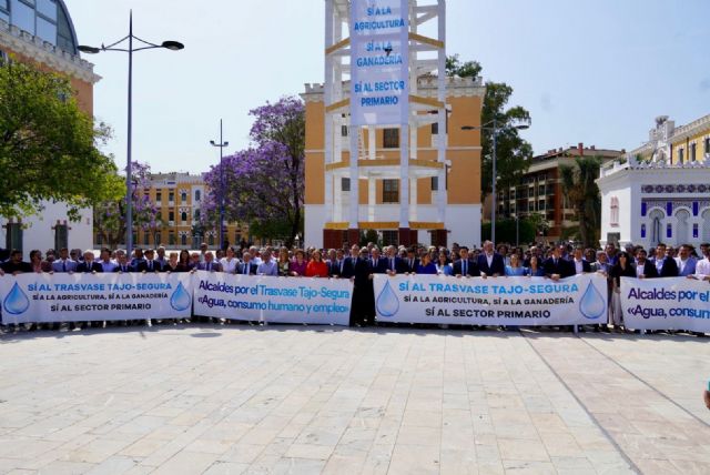 Moreno da de lado al trasvase Tajo-Segura y no se une a los más de 100 alcaldes del Levante que se han manifestado para defenderlo - 1, Foto 1
