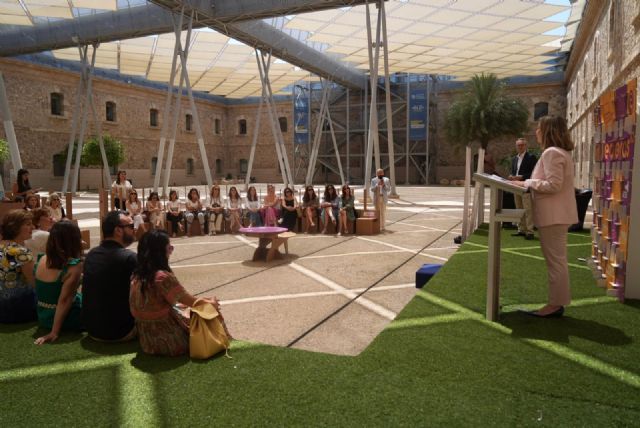 La consejera de Política Social destaca que cada vez son más las mujeres de la Región que deciden emprender y coger las riendas de su vida - 1, Foto 1