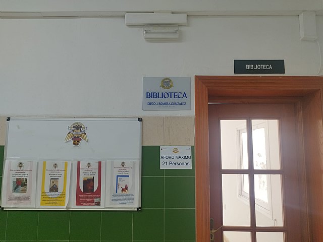 El IES Prado Mayor inaugura su nueva biblioteca dedicada al docente Diego Jesús Romera González, Foto 3