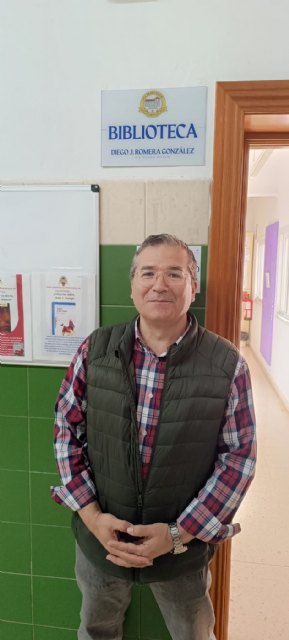 El IES Prado Mayor inaugura su nueva biblioteca dedicada al docente Diego Jesús Romera González, Foto 4