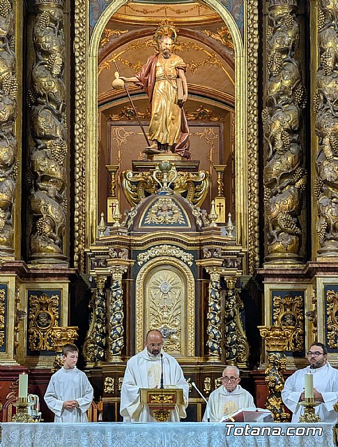 Sesenta años de sacerdocio, humildad y servicio: Totana homenajea a Isidro Molino en sus Bodas de Diamante Sacerdotales - 3, Foto 3